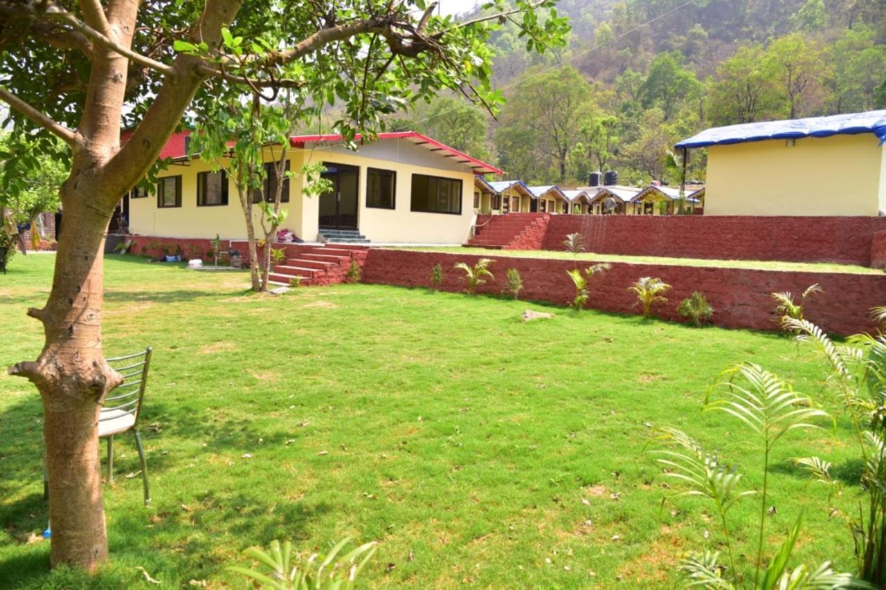 רישיקש Garud Chatti River Resort מראה חיצוני תמונה