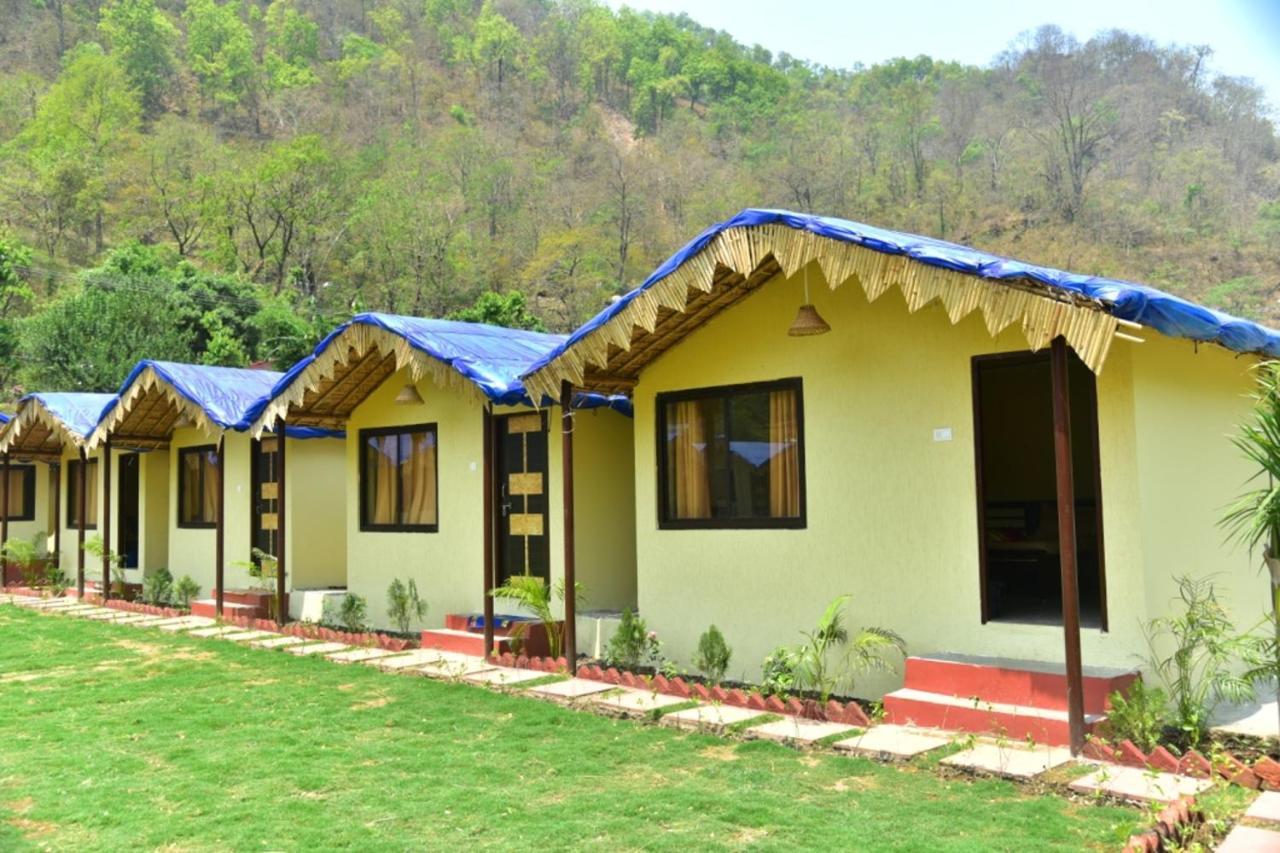 רישיקש Garud Chatti River Resort מראה חיצוני תמונה