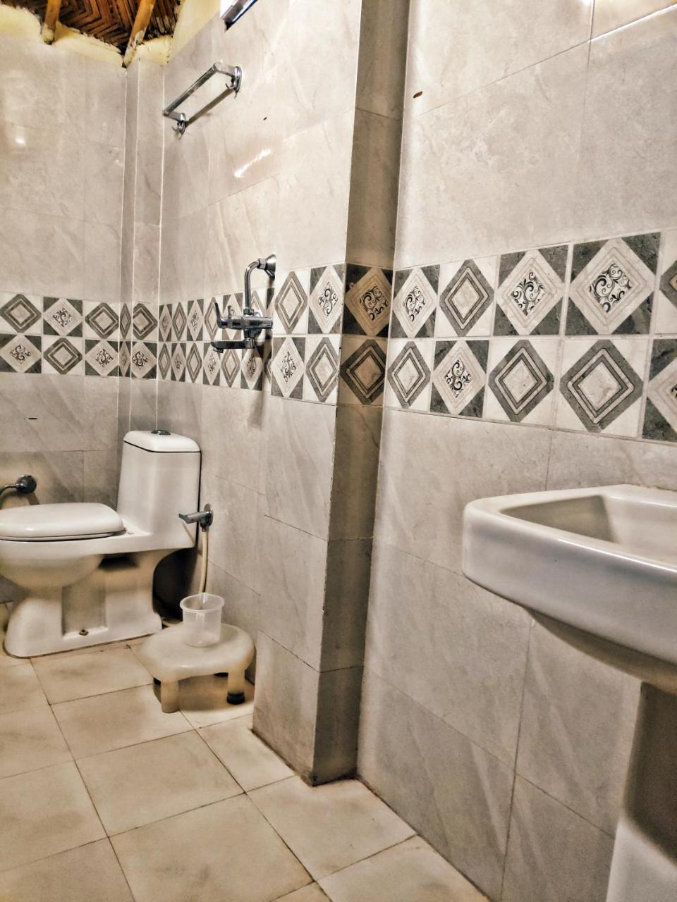 רישיקש Garud Chatti River Resort מראה חיצוני תמונה